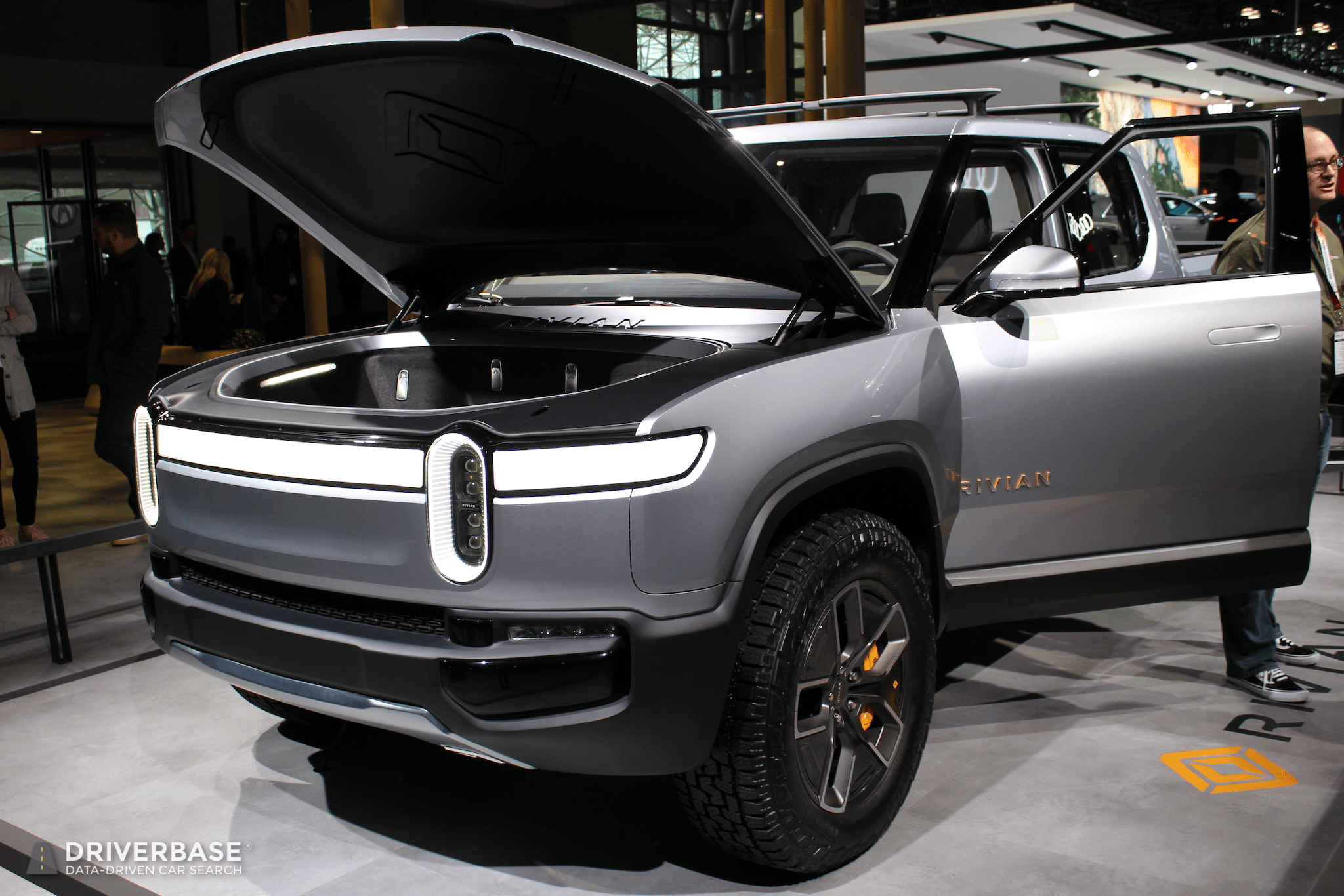2019-rivian-r1t-electric-truck-at-the-2019-new-york-auto-show-driverbase