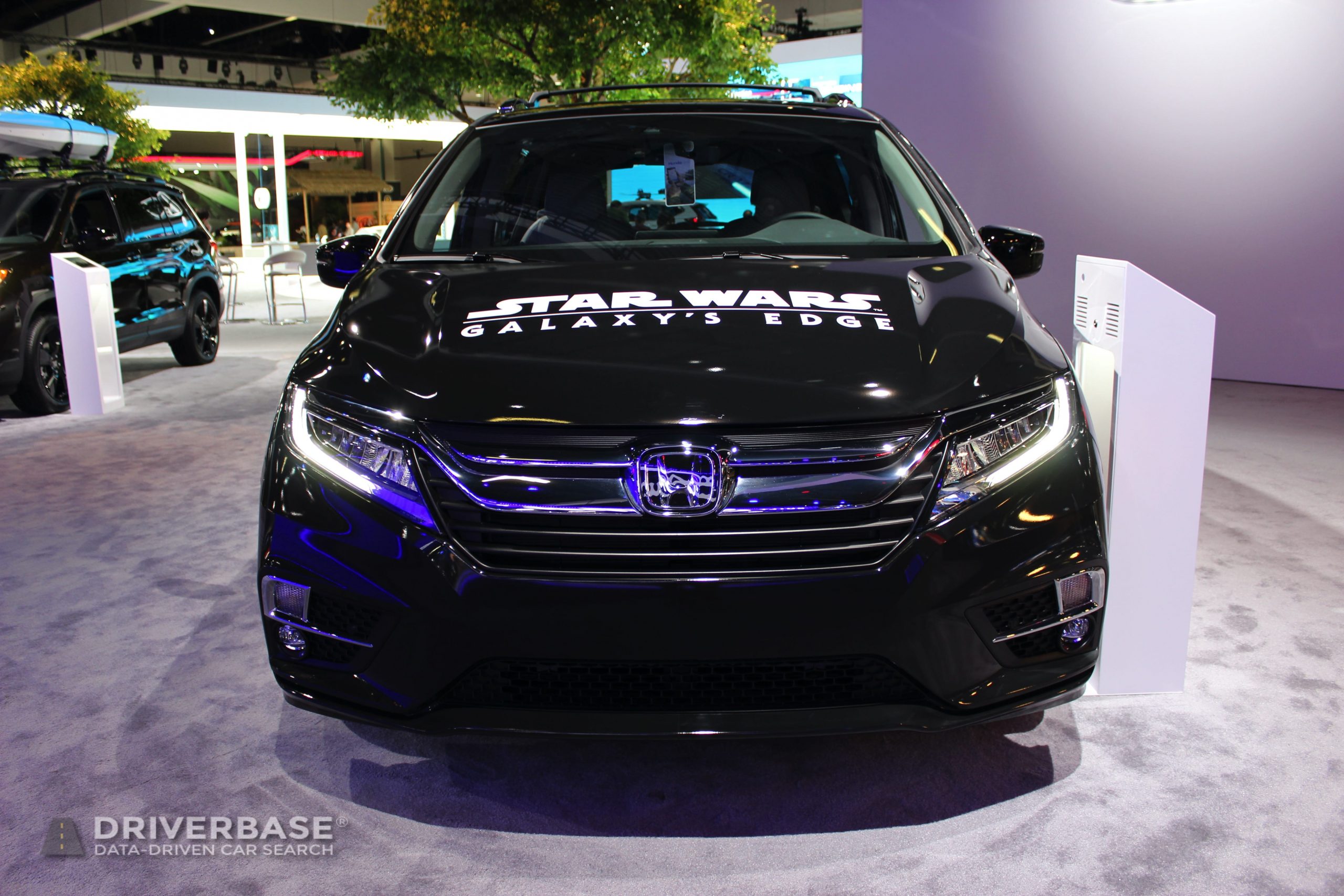 2020 Honda Odyssey Elite at the 2019 Los Angeles Auto Show