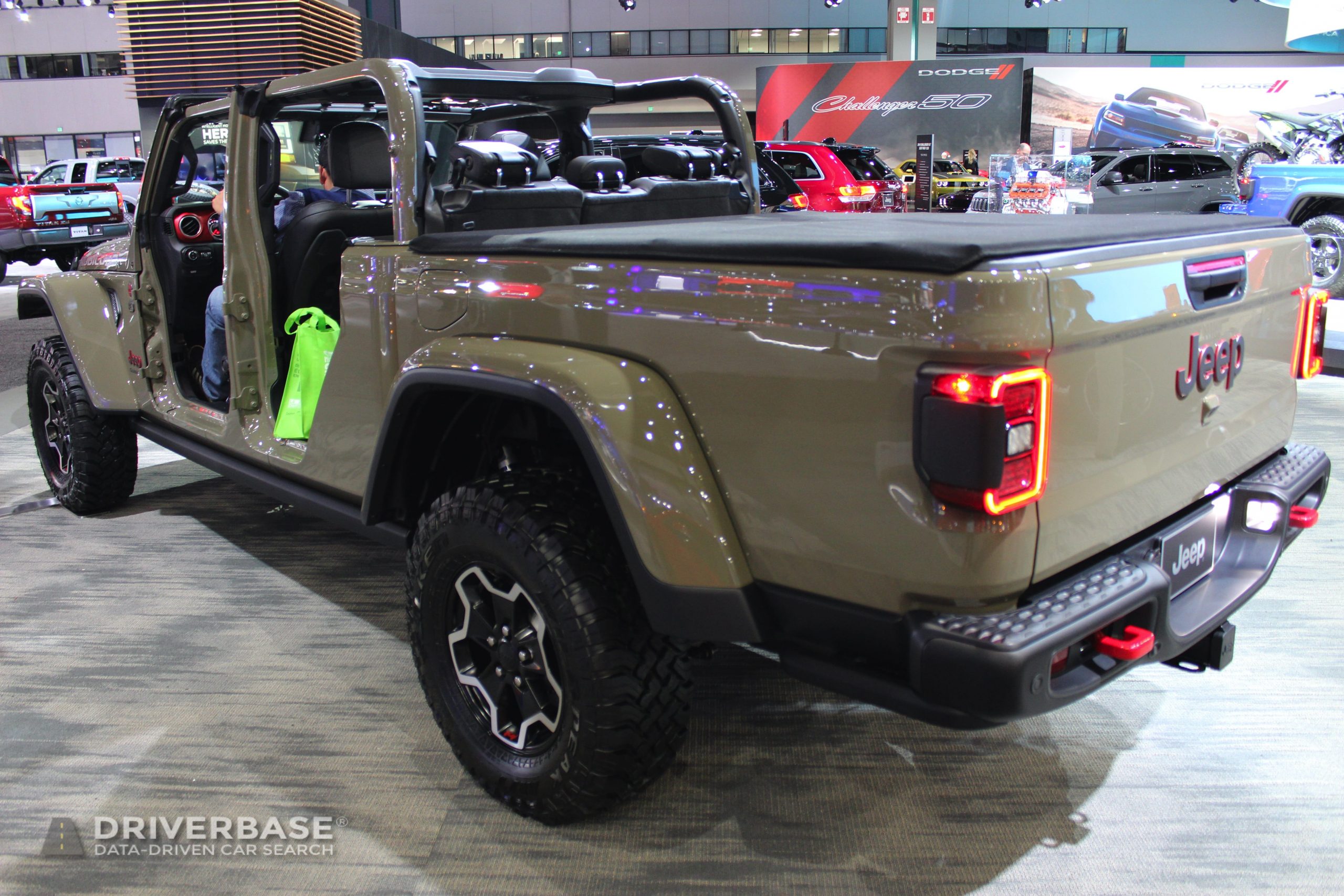 2020 Jeep Gladiator Rubicon at the 2019 Los Angeles Auto Show