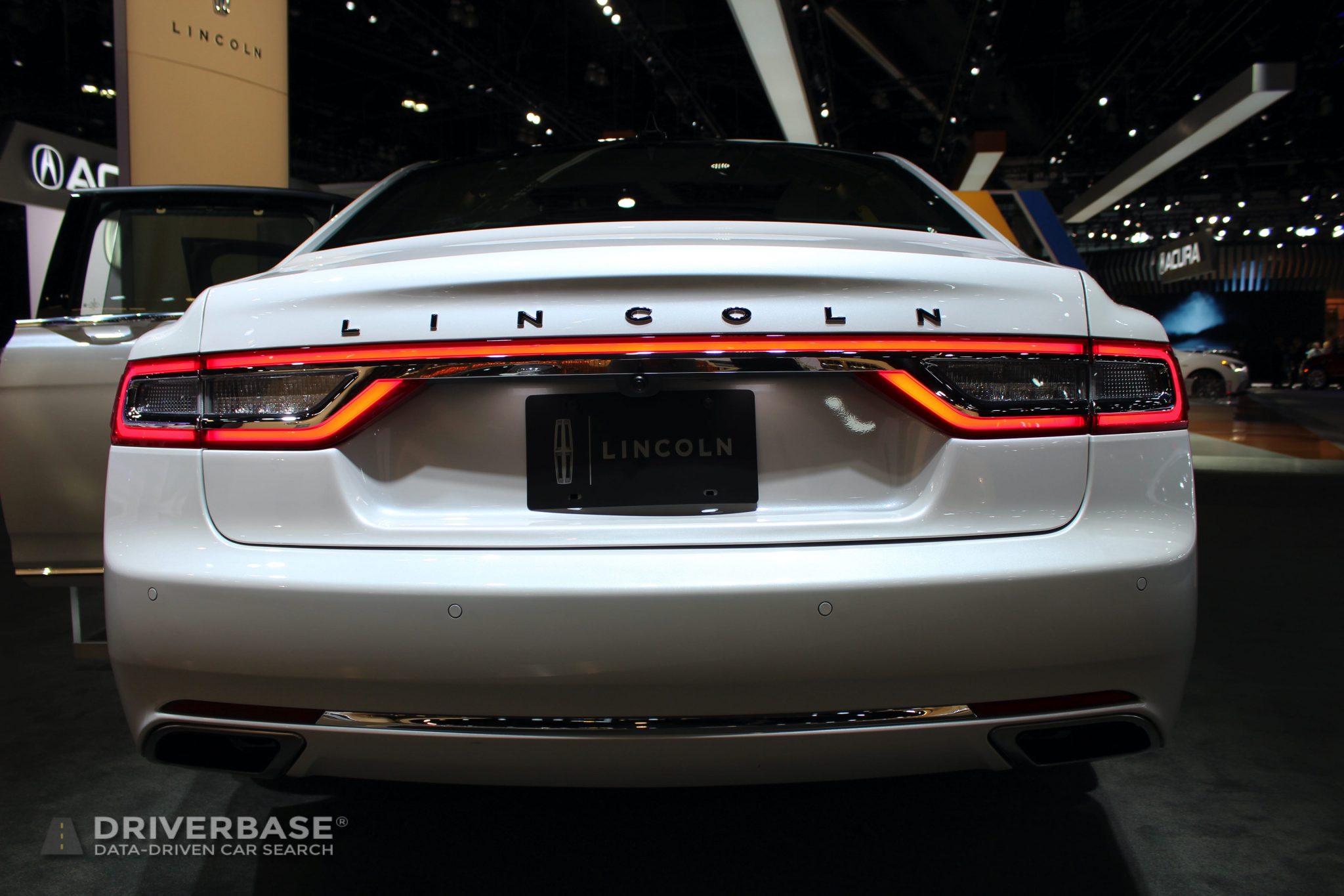 2020 Lincoln Continental Coach Door at the 2019 Los Angeles Auto Show