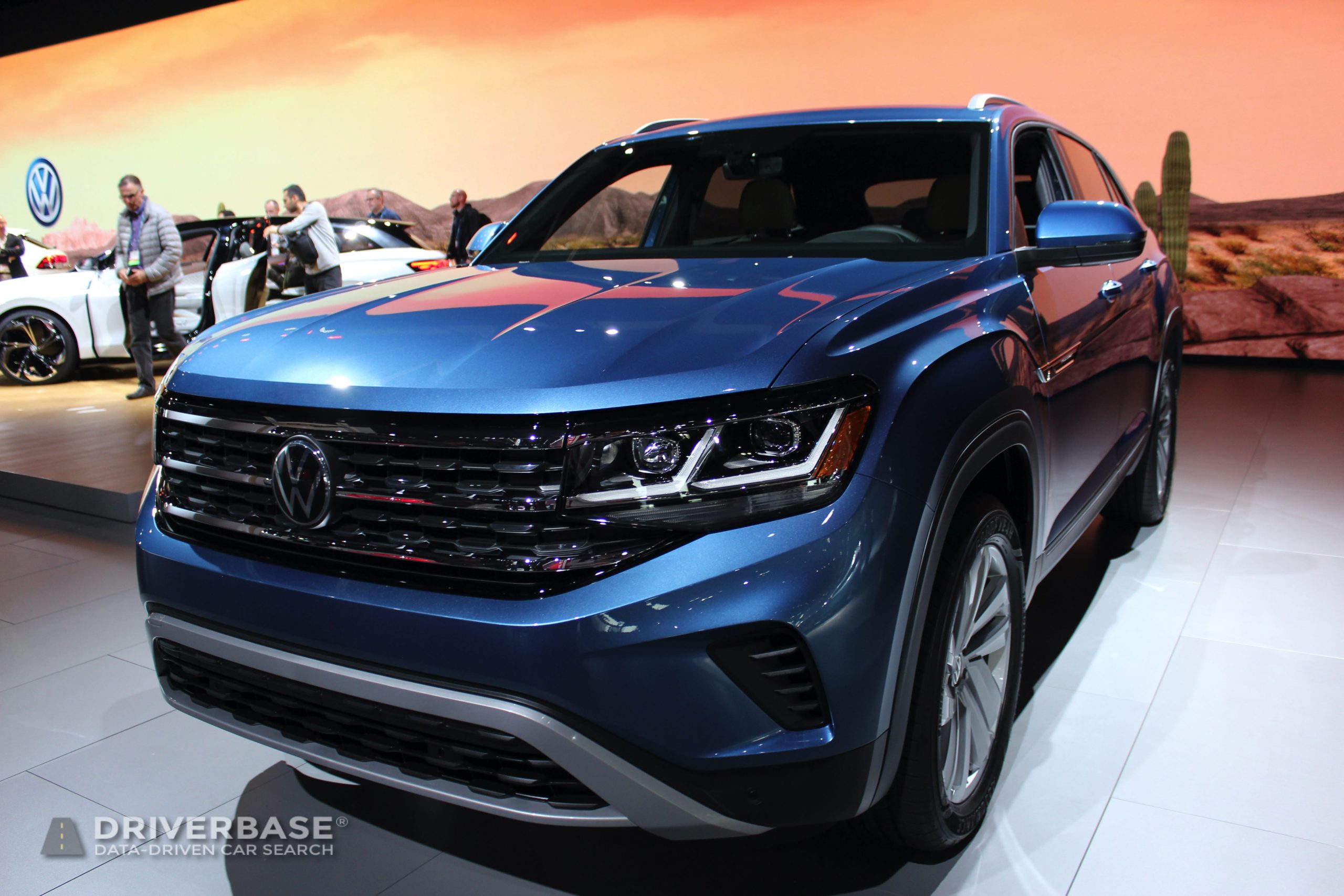 2020 Volkswagen Atlas Cross Sport SE at the 2019 Los Angeles Auto Show