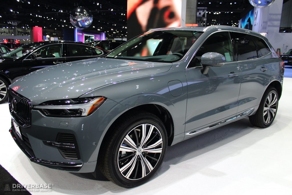 2022 Volvo XC60 Hybrid at the 2021 Los Angeles Auto Show - Driverbase